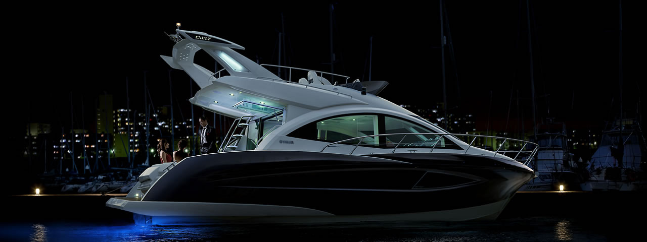 YAMAHA EXULT 36 Sport Saloon写真