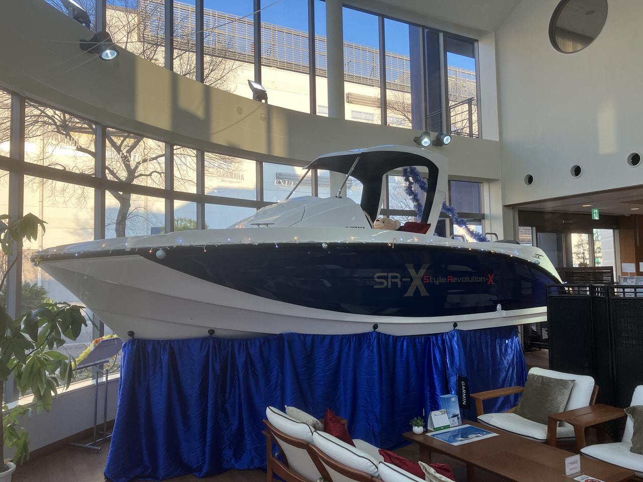 ☆店内ショールームにて展示中☆　新艇　SR-X　F115　ハルカラ―ダークブルー