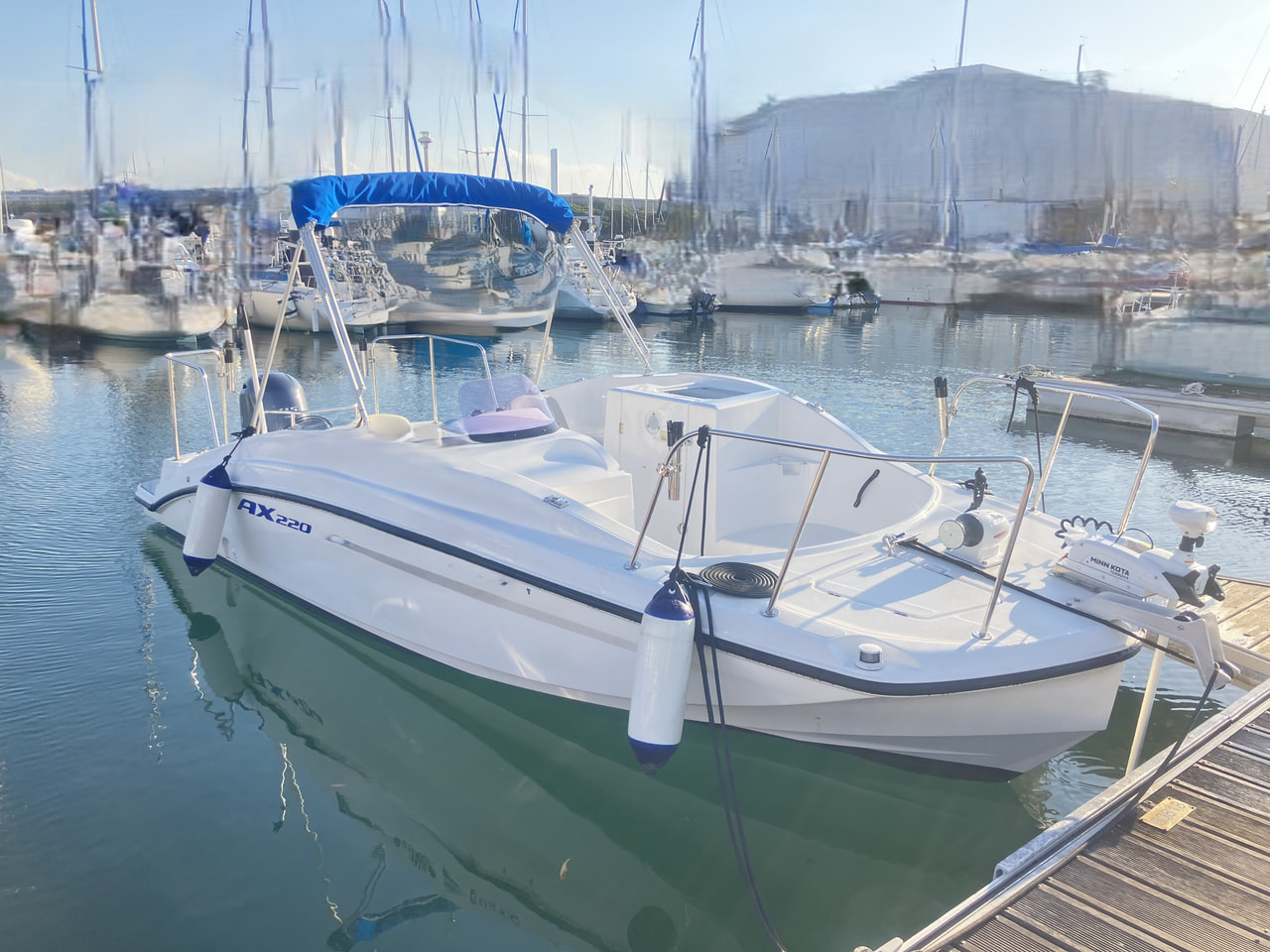 委託艇AX220　I-pilot搭載（2024年式）