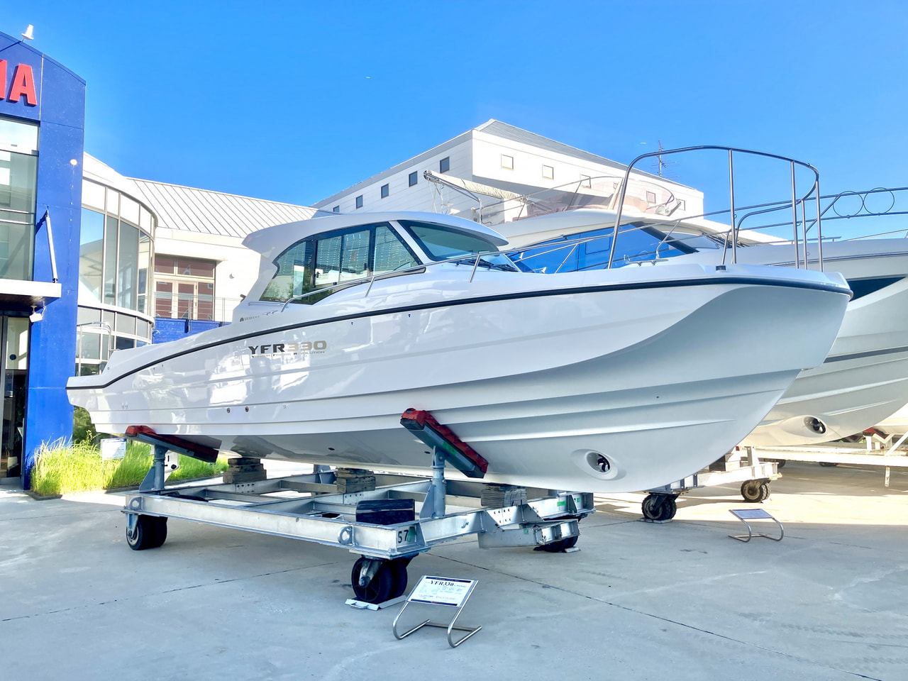 展示艇・中古艇 横浜店 | ヤマハボート横浜店・西宮店