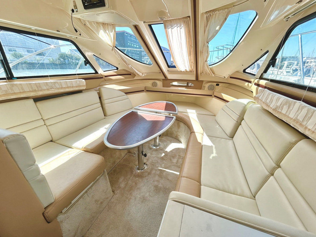 中古艇 LUXAIR CR-25(2005年登録) 写真