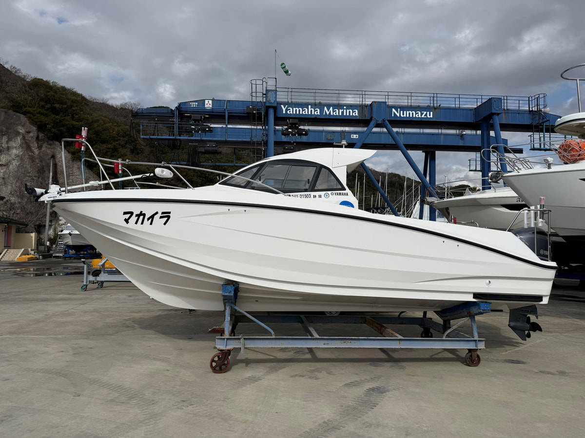 YFR-24EX FSR F175　【ヤマハマリーナ沼津艇置契約パッケージ】 写真