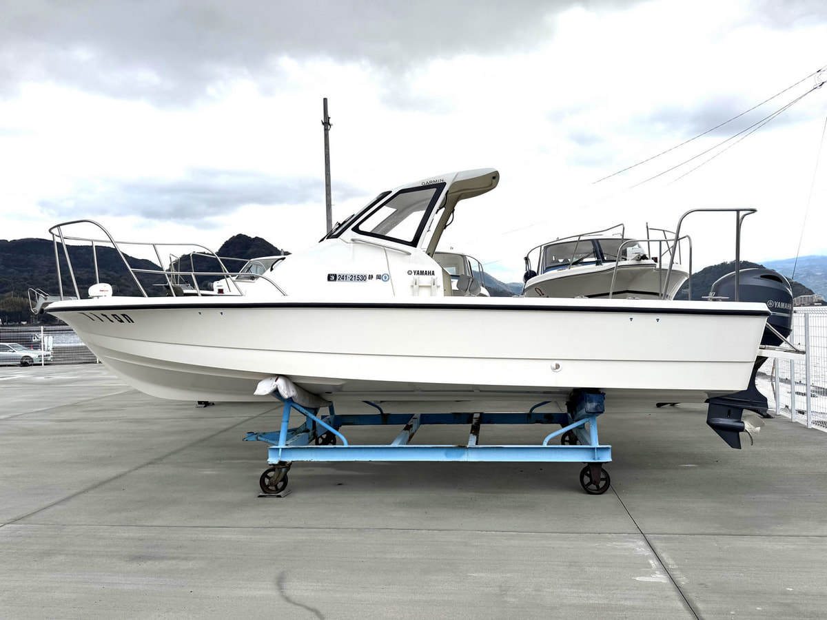 FAST23　F90 　【ヤマハマリーナ沼津艇置契約パッケージ】 写真