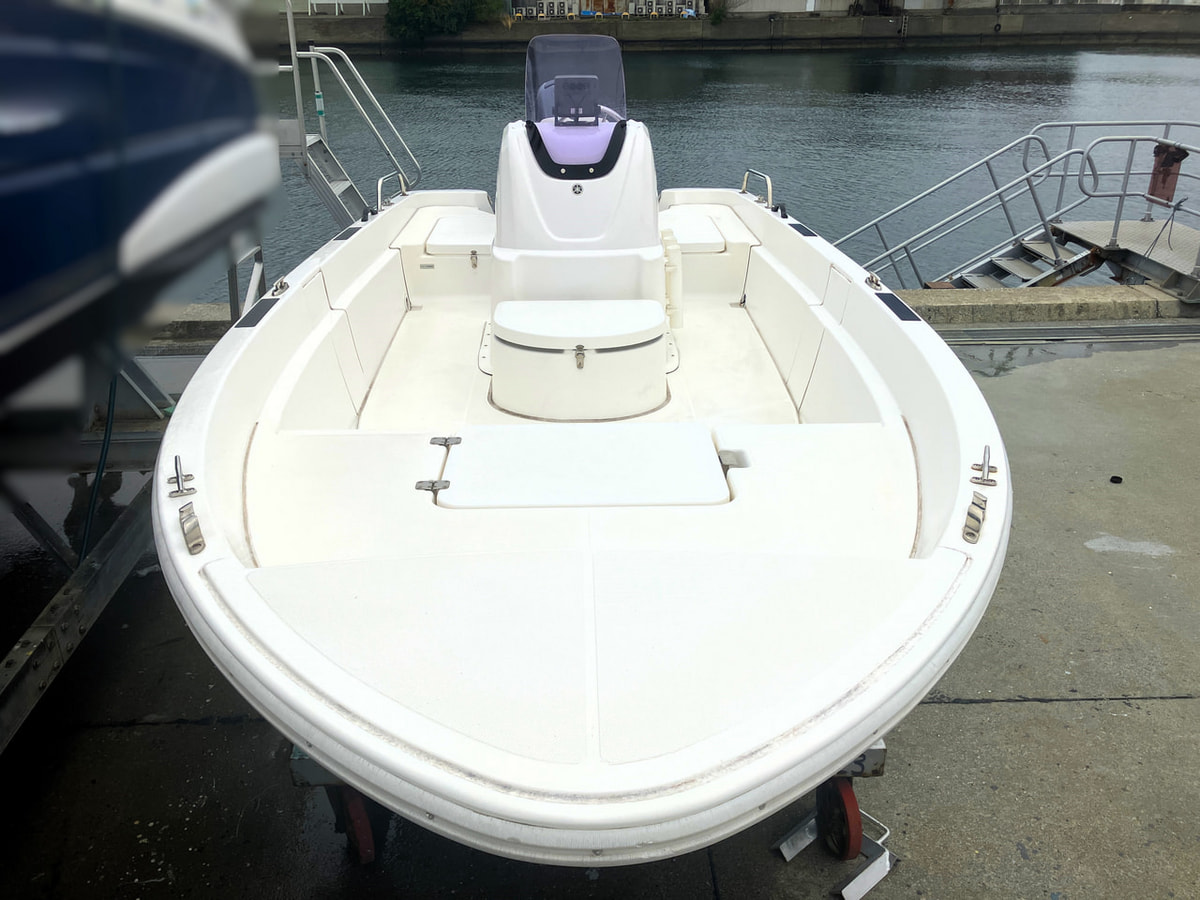 【陸上展示中!!委託販売艇】BaySports16(2014年登録) 写真