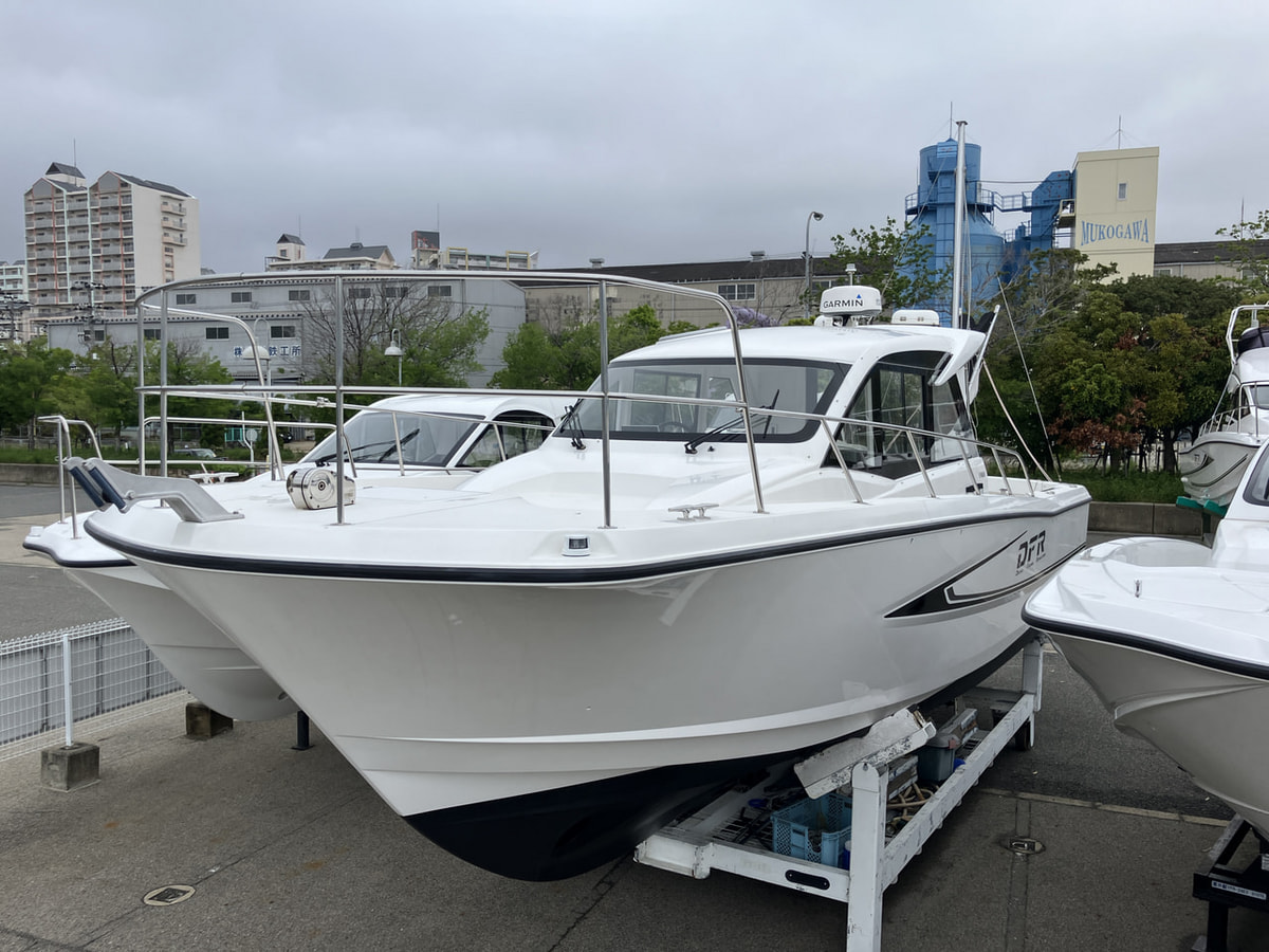 DFR33 C-pkg 中古艇情報 写真