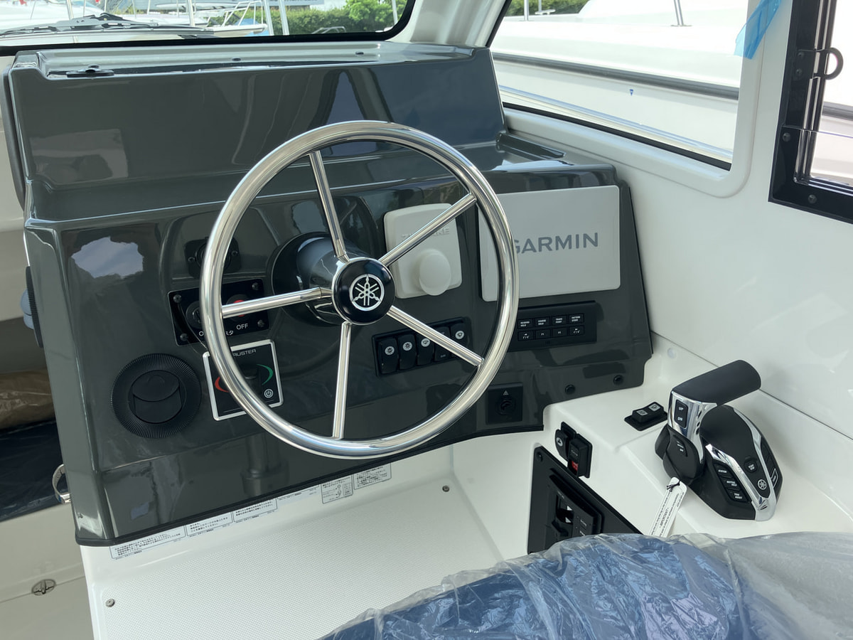 YFR330 A-PKG 写真