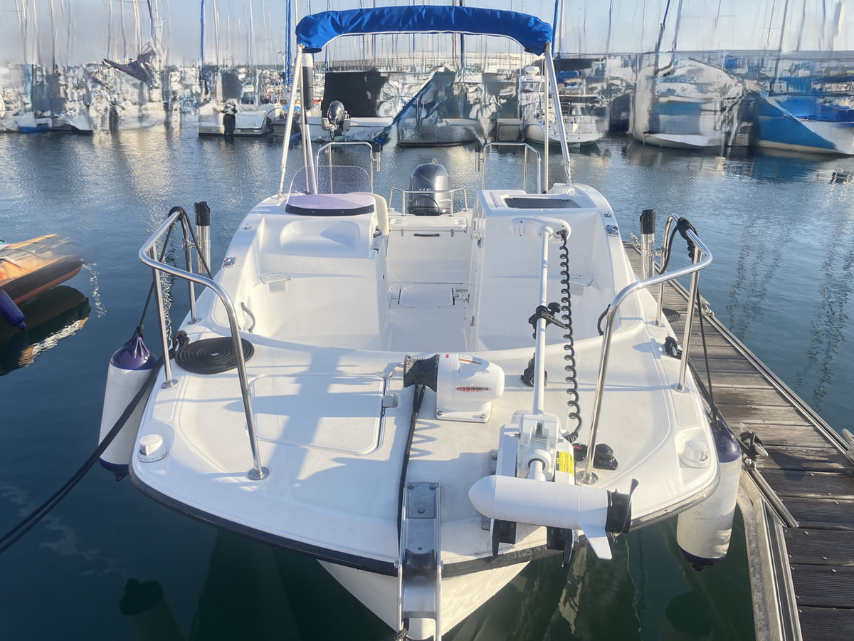 委託艇AX220　I-pilot搭載（2024年式） 写真