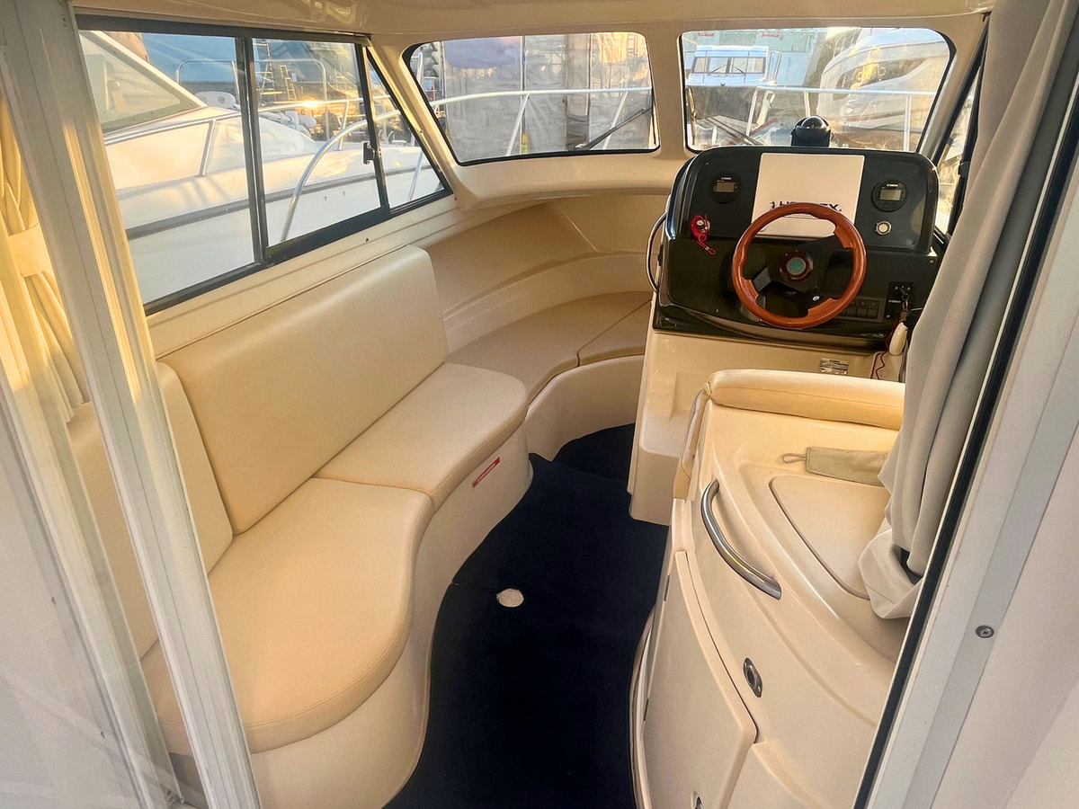 中古艇　24シエスタ 写真