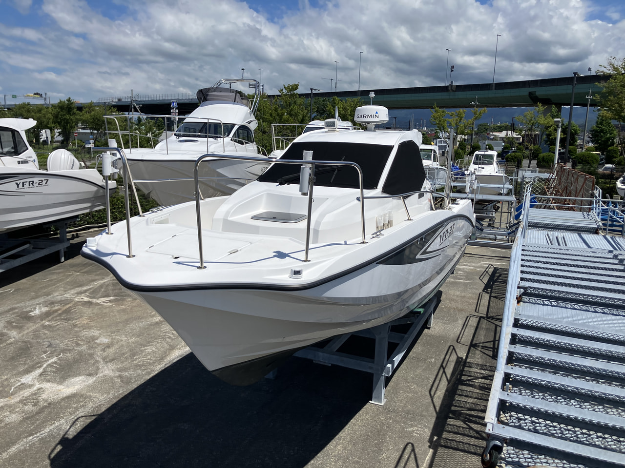 中古艇 YFR27HMEX 売約済みのお知らせ画像